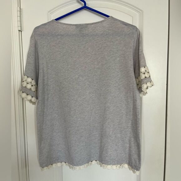 J Crew Women’s Gray T-Shirt Lace Trim Size S - Picture 2 of 4
